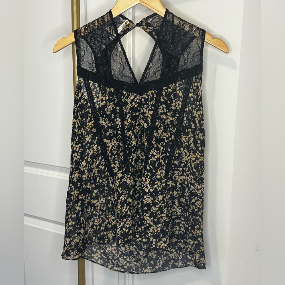 NWOT Chelsea & Violet Black Floral Lace Blouse